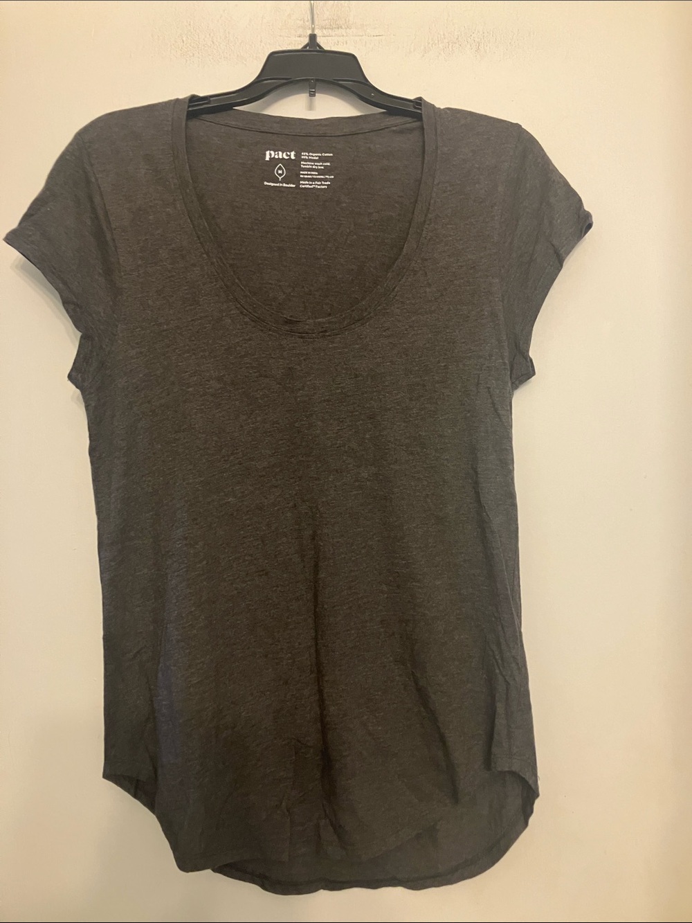 Pact short sleeve t-shirt ladies medium heather organic cotton grey rounded hem